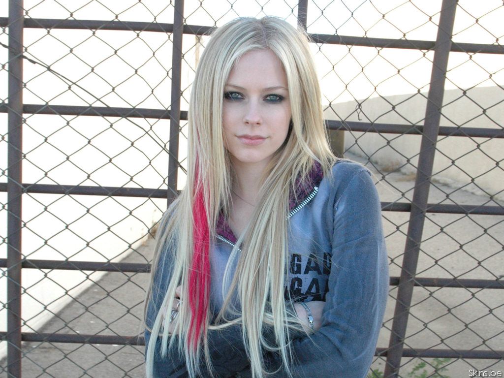Download Avril Lavigne Wallpaper 1024x768