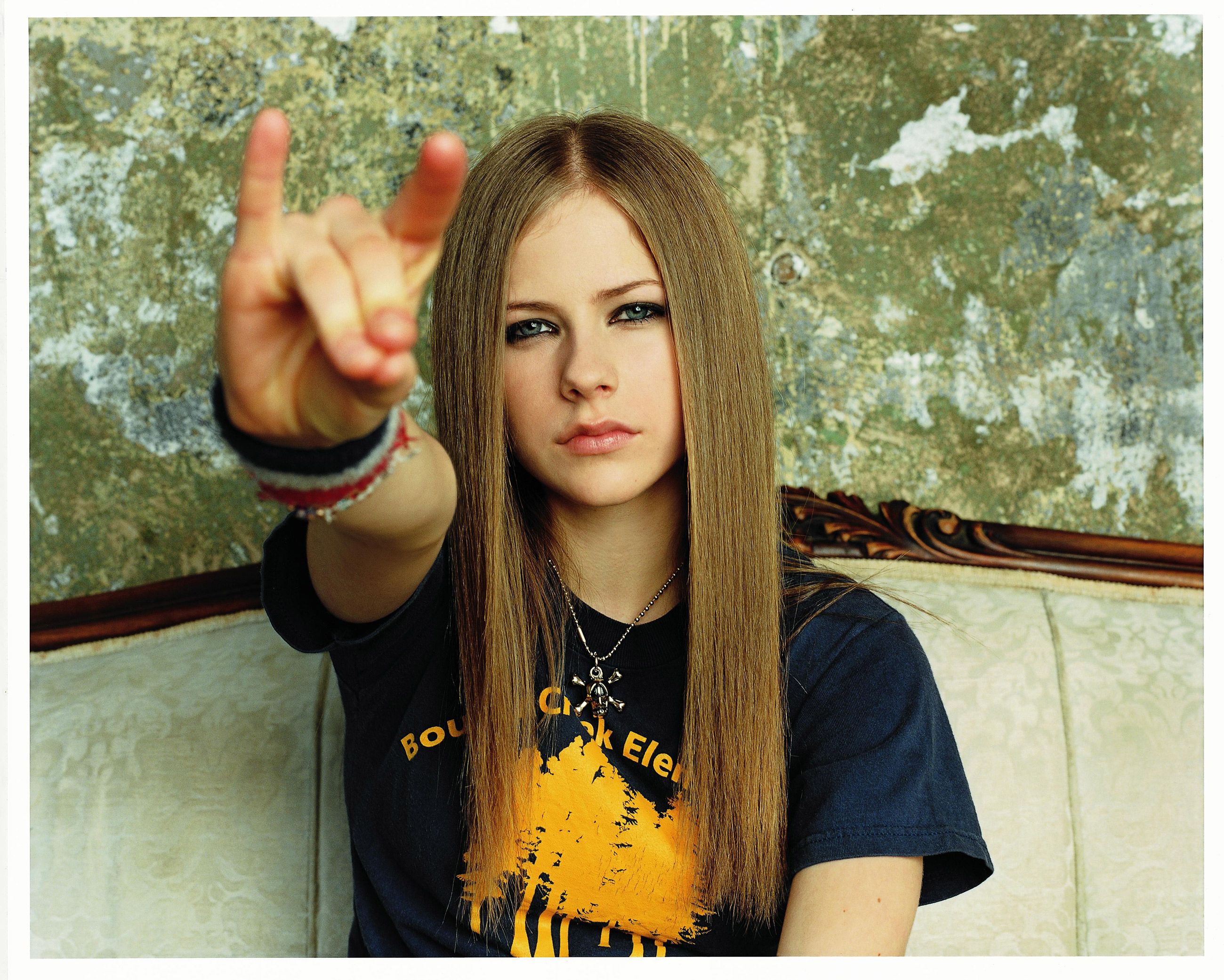 Reasons Why 00s Girls Loved Avril Lavigne That Aren't So Complicated
