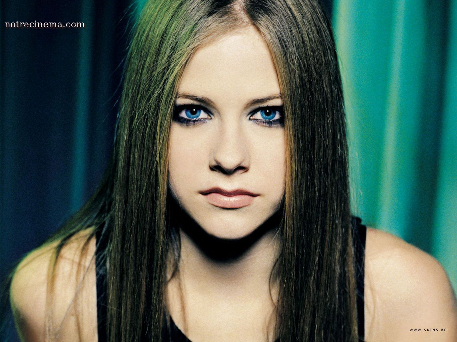 Avril LAVIGNE, Biography and movies