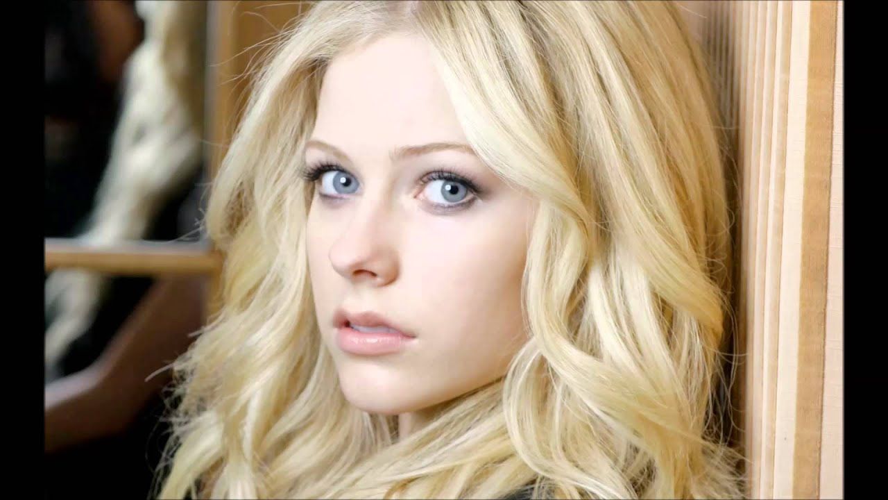 Avril Lavigne To Never Growing Up (New N Remix)
