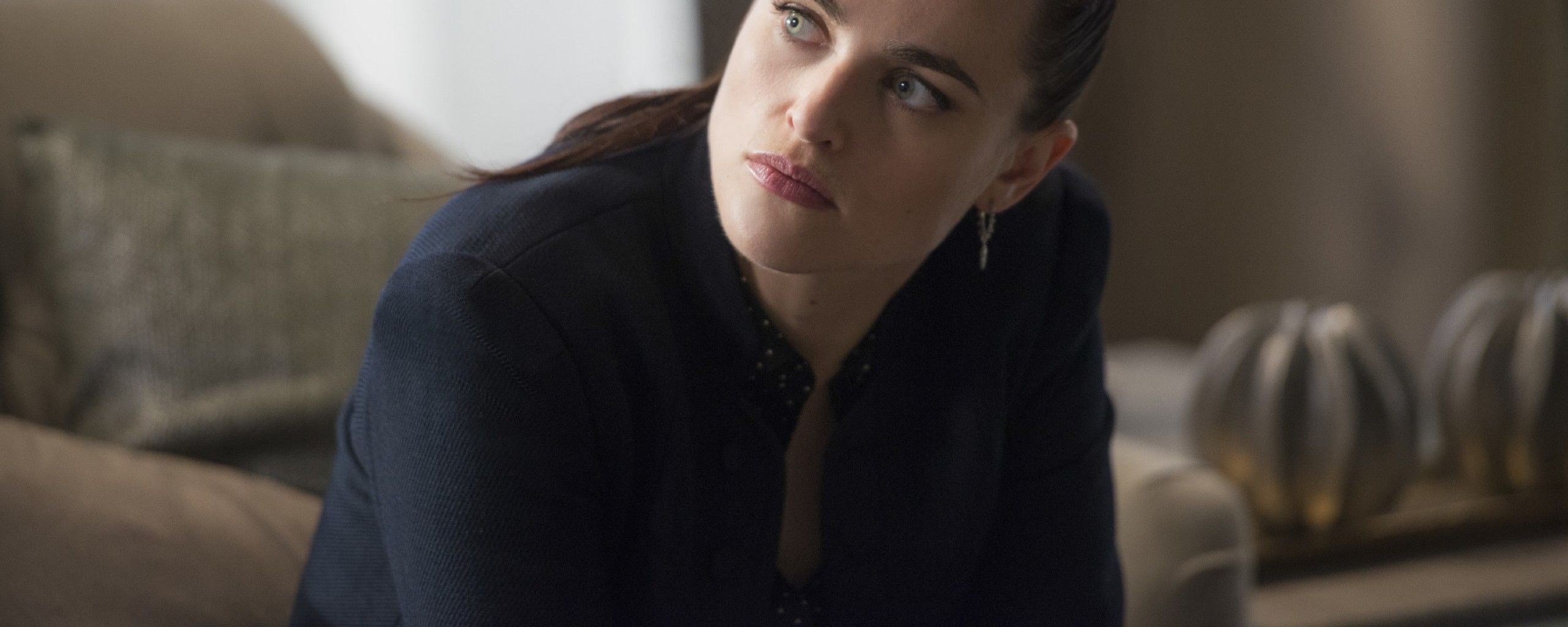 Katie McGrath As Lena Luthor In Supergirl 2560x1024