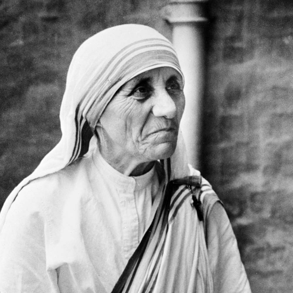 mother teresa wallpaper in hindi