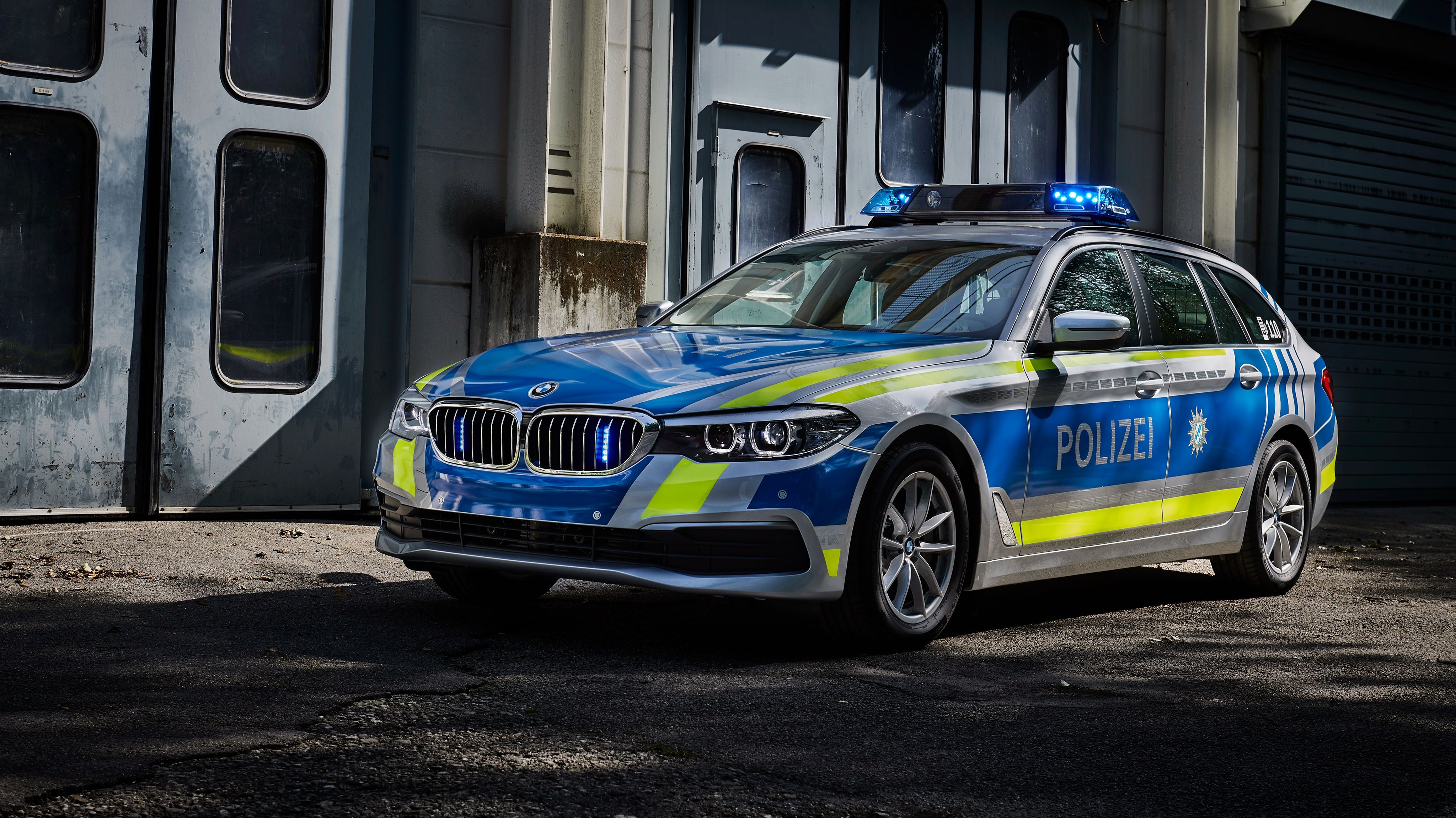 BMW 530d xDrive Touring Polizei Wallpaper. HD Car Wallpaper