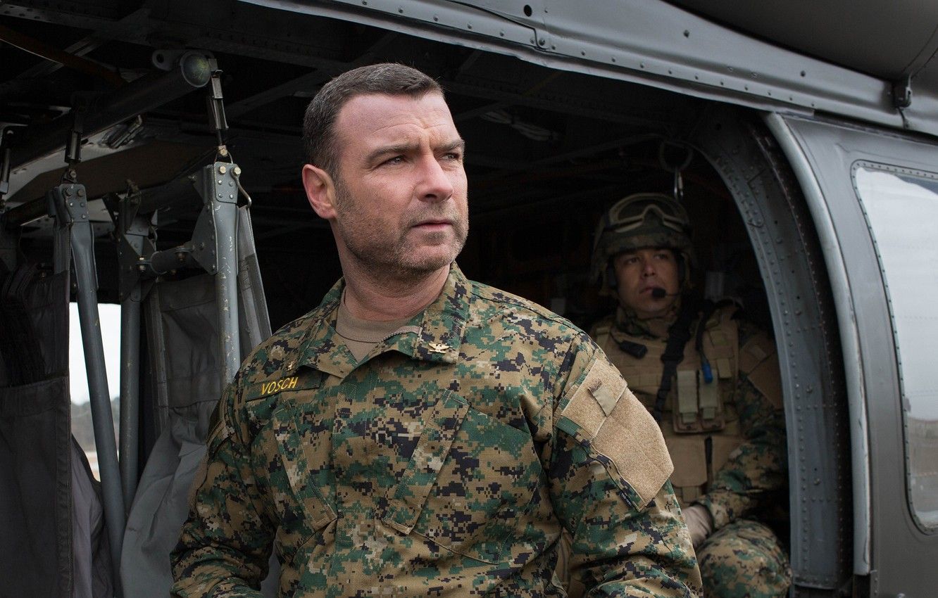 Wallpaper fiction, frame, helicopter, form, camouflage, military, The 5th Wave, 5th wave, Liev Schreiber, Liev Schreiber image for desktop, section фильмы