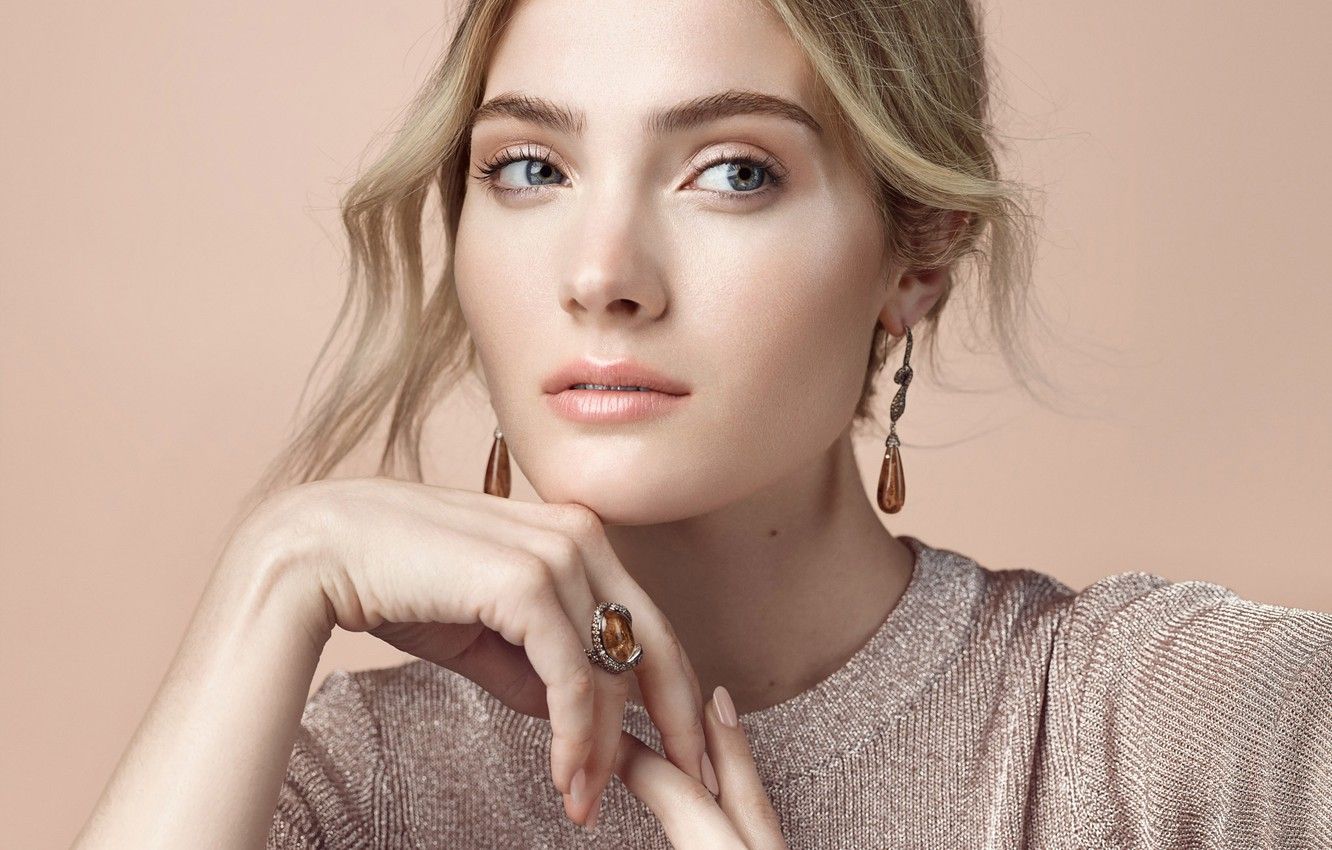 Wallpaper look, girl, pose, portrait, earrings, hairstyle, beautiful, Skyler Samuels, Skyler Samuels image for desktop, section девушки