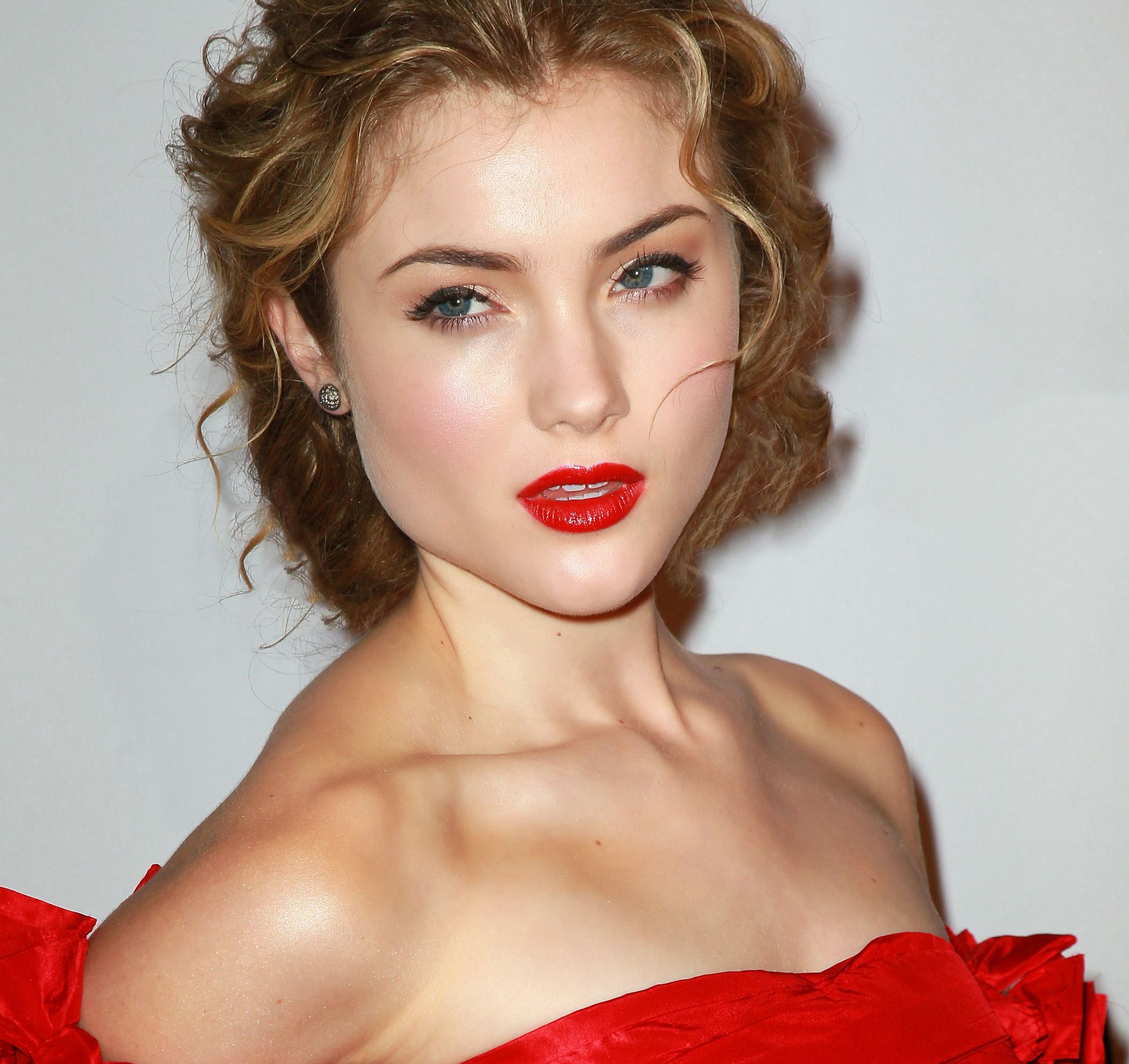 Skyler Samuels