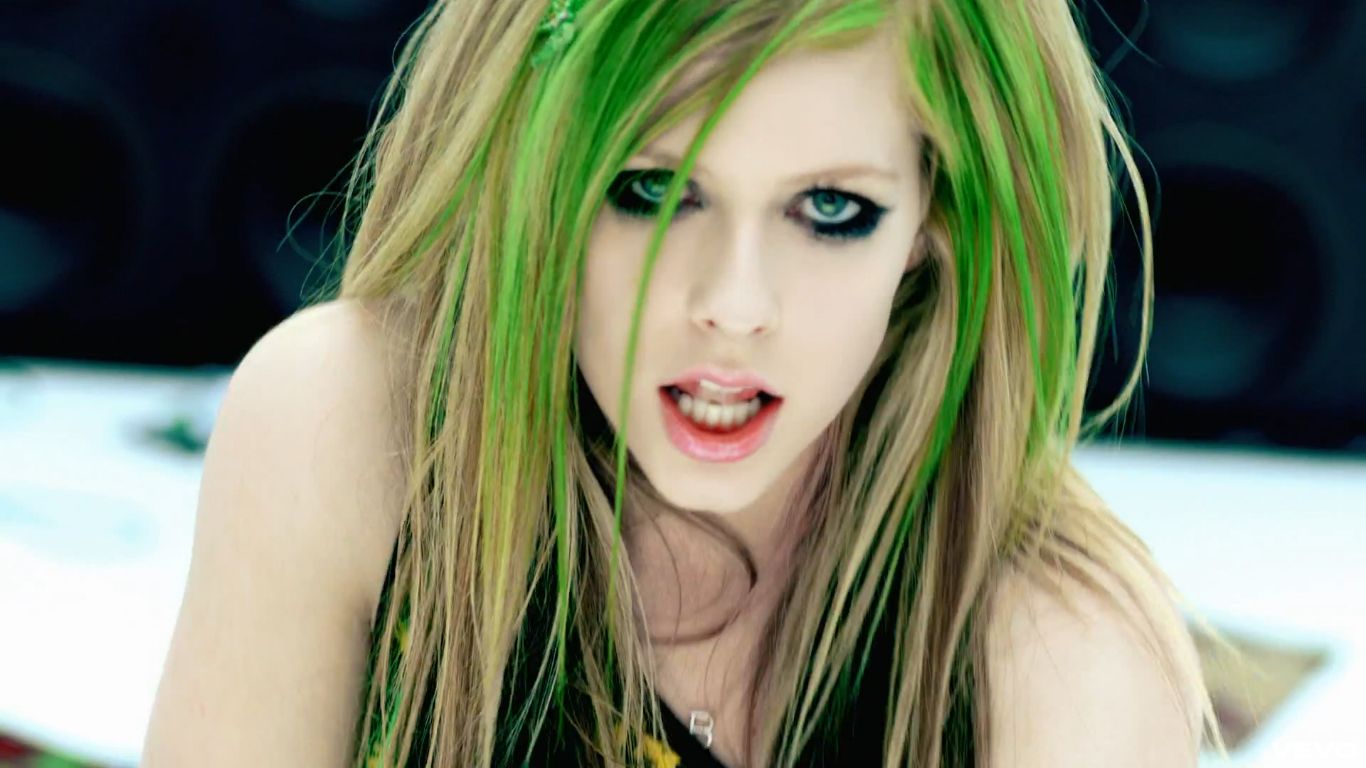Avril Lavigne Smile Quotes. QuotesGram