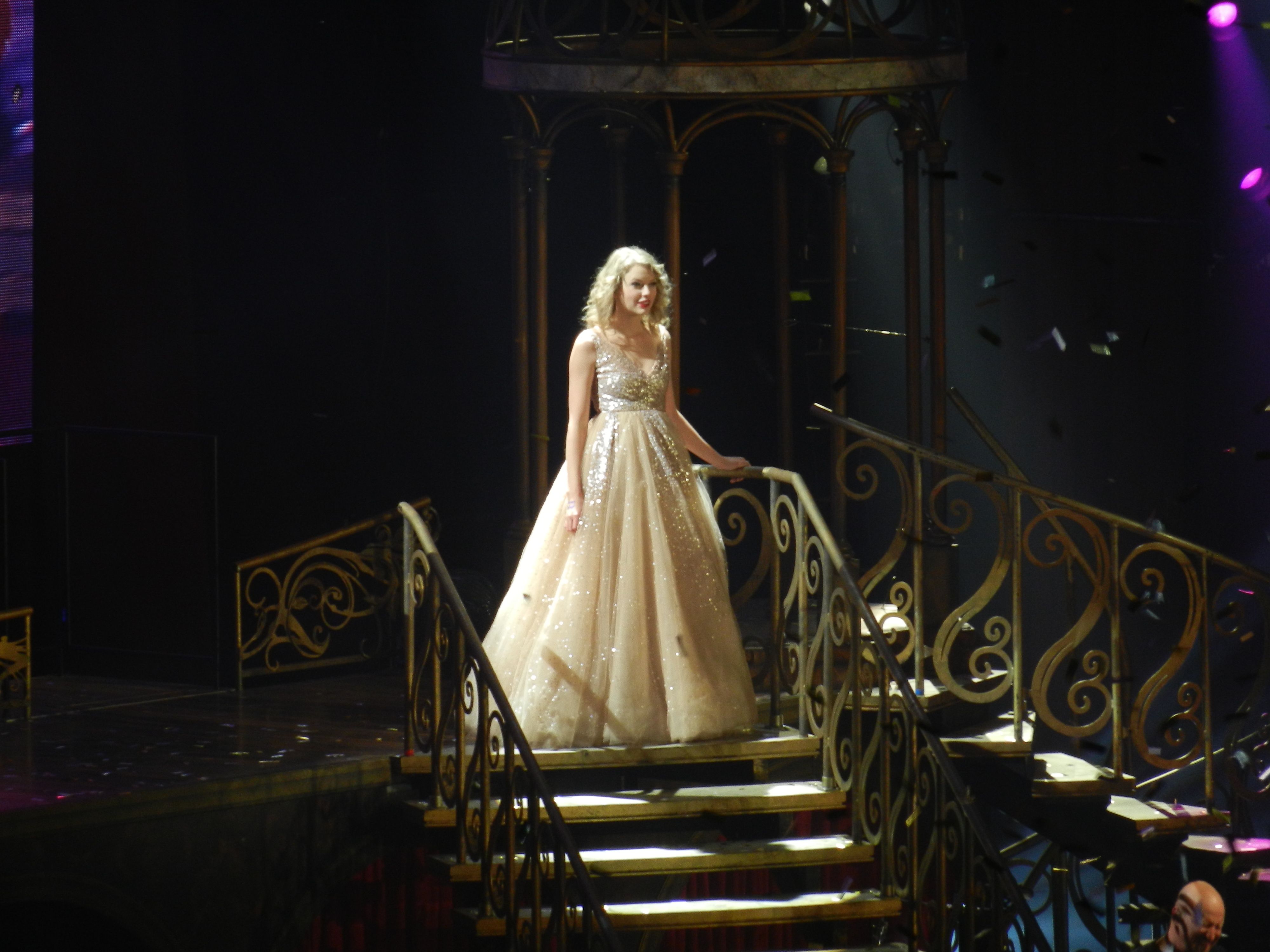 Taylor Swift end of Love Story Now Tour in Vancouver