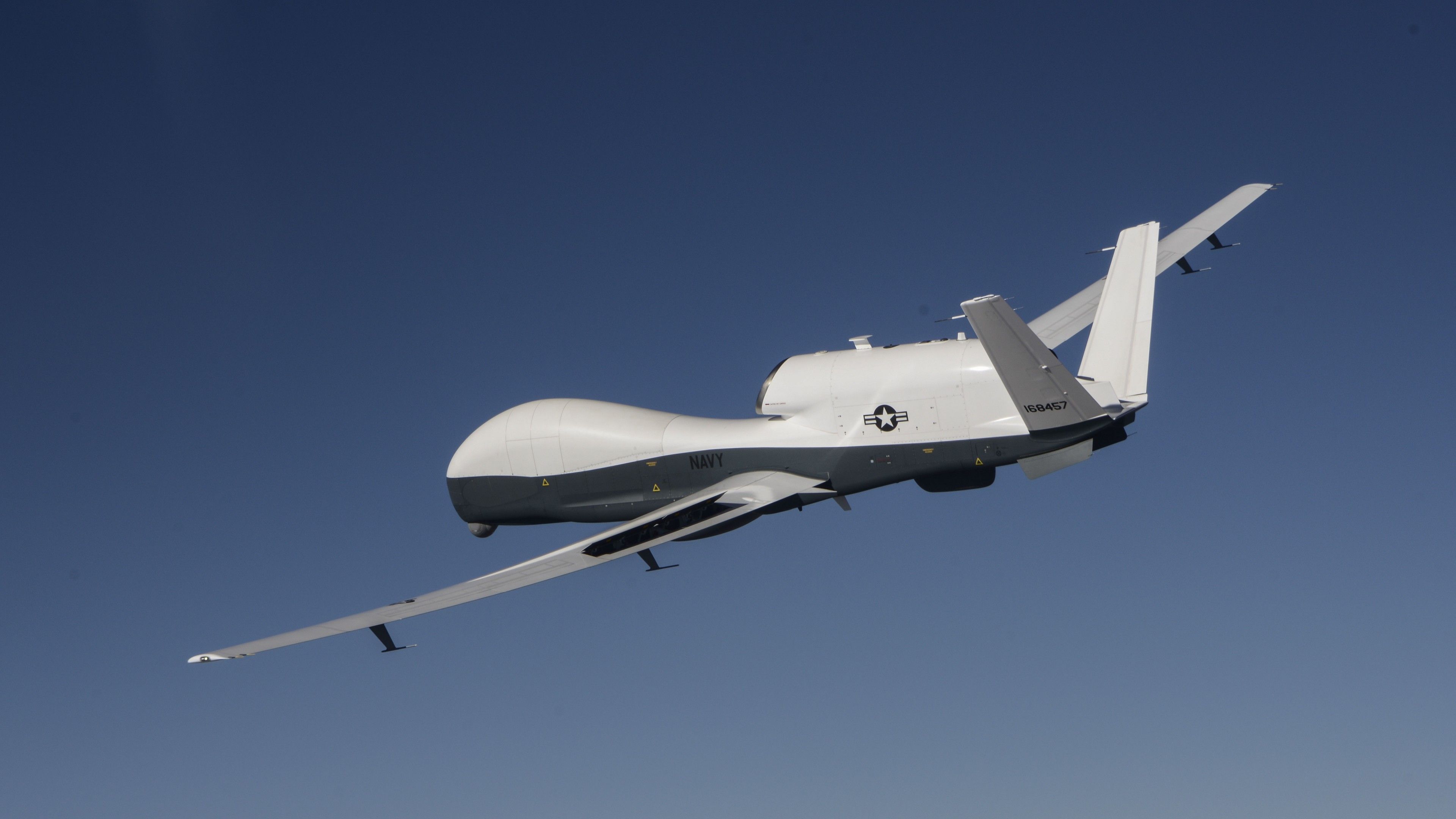 Wallpaper MQ 4C Triton, MQ 4C, Drone, Surveillance UAV, USA Army, Landing, Military