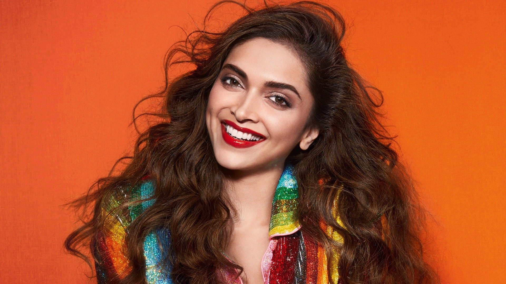 Deepika Padukone Cute Smile HD Wallpaper