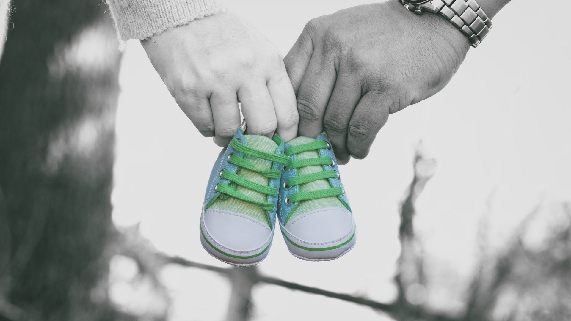 Download wallpaper 1920x1080 shoes, hands, child, love full hd, hdtv, fhd, 1080p HD background