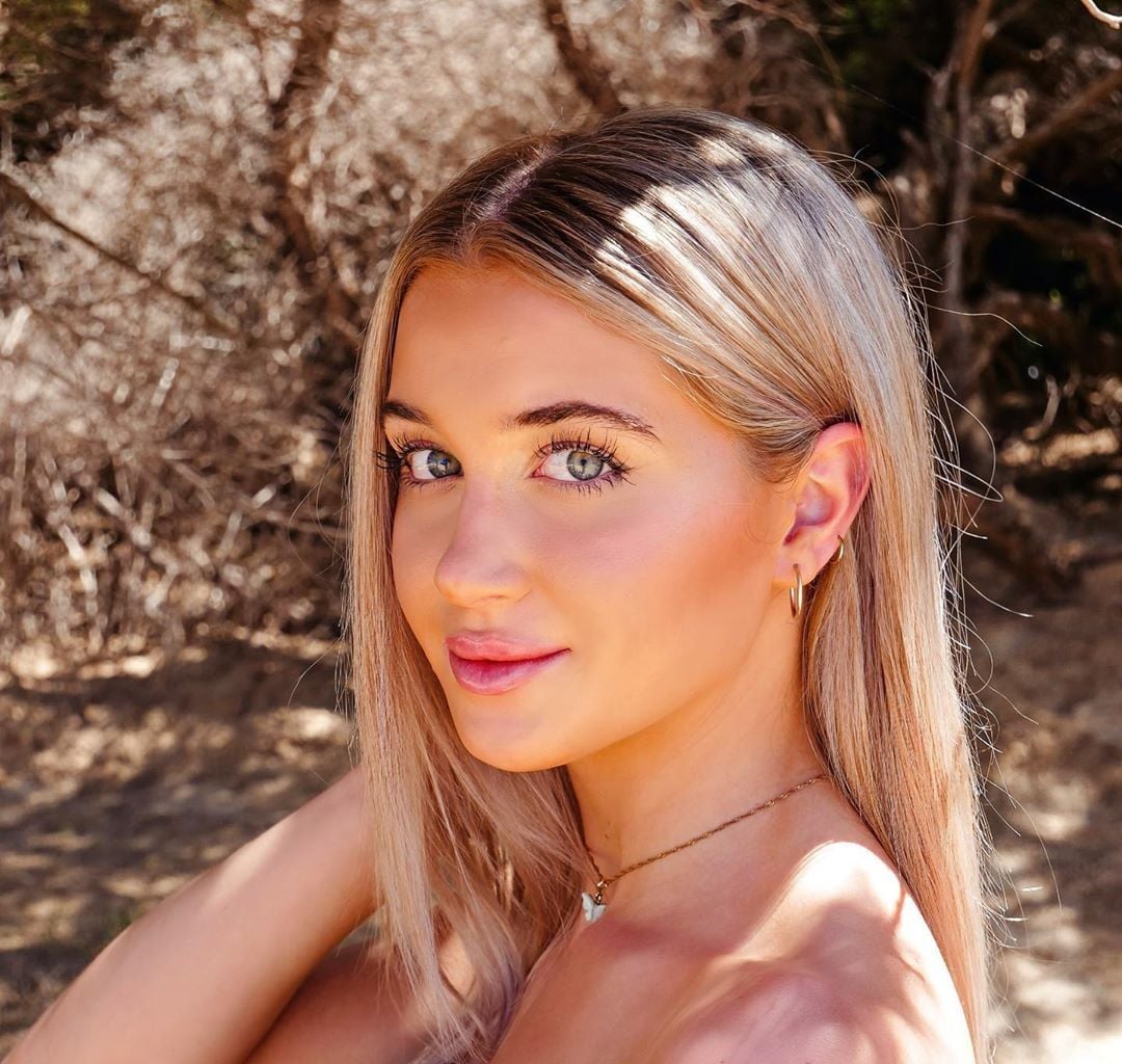 Lily Bowman Wallpapers - Wallpaper Cave