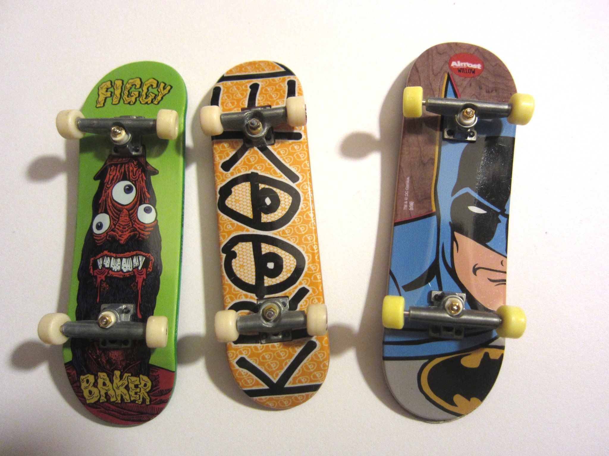 Miniatyr Skateboard Leksaker Tech Deck & En Batman, Download Wallpaper
