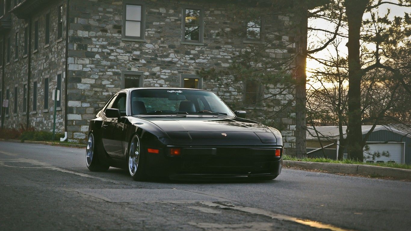 Porsche 944