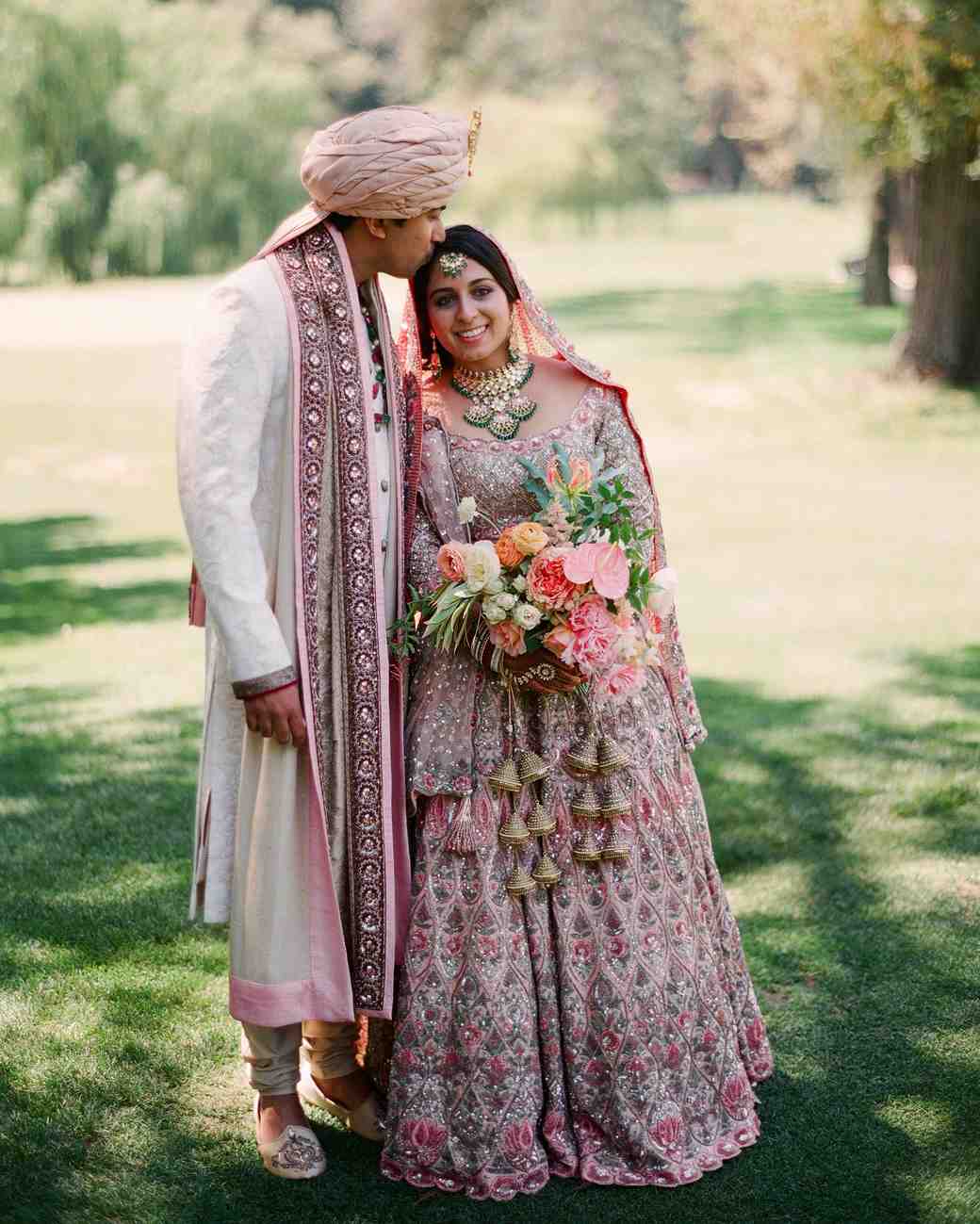 Indian Wedding Couple Wallpaper Free Indian Wedding Couple Background