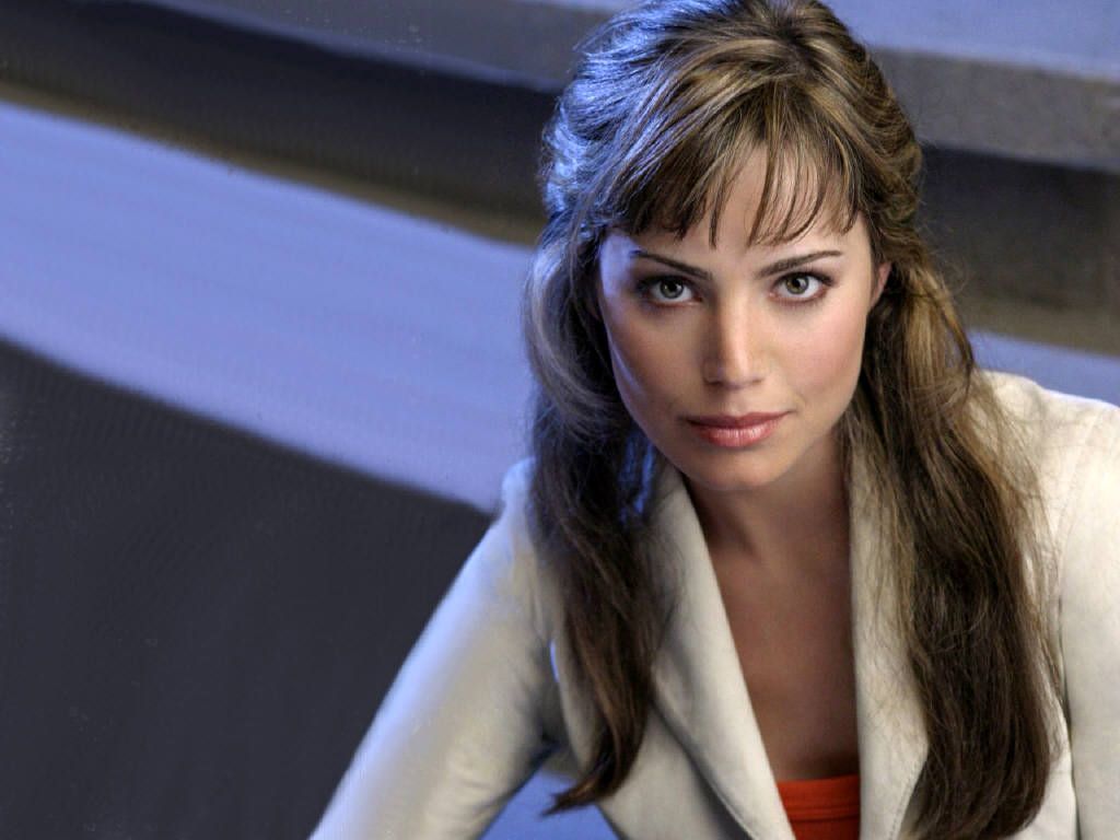 erica durance. Erica Durance wallpaper. Erica durance, Actresses, Celebrities