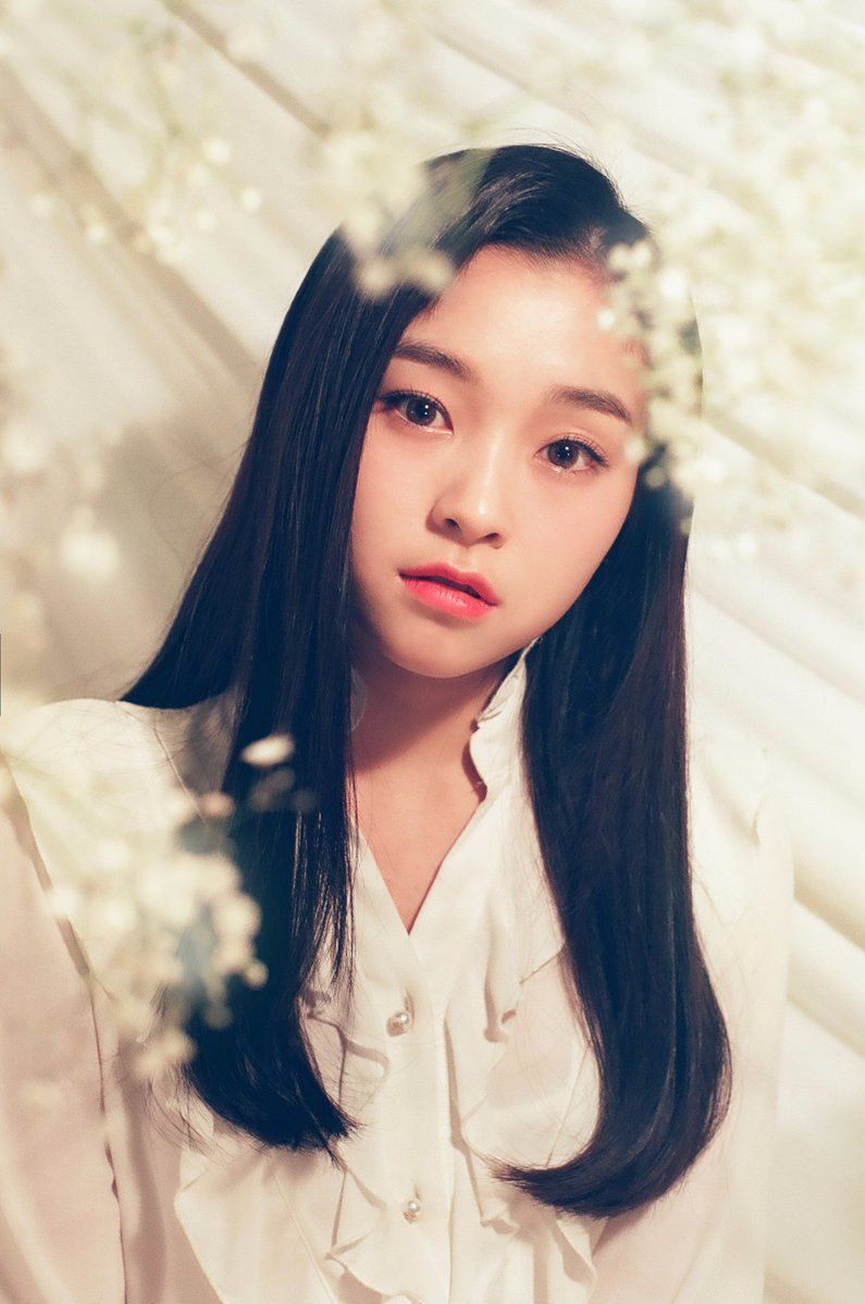 The DreamCatcher Thread #InJapan. Looks, Soyeon, Rowoon