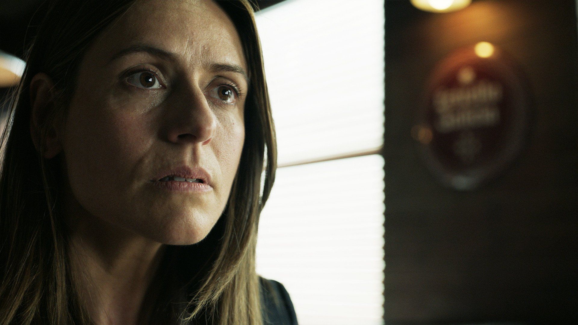 NEWS TV RÉAL en Twitter: La ressemblance entre Anaïs Camizuli et Raquel Murillo (#LaCasaDePapel) est troublante