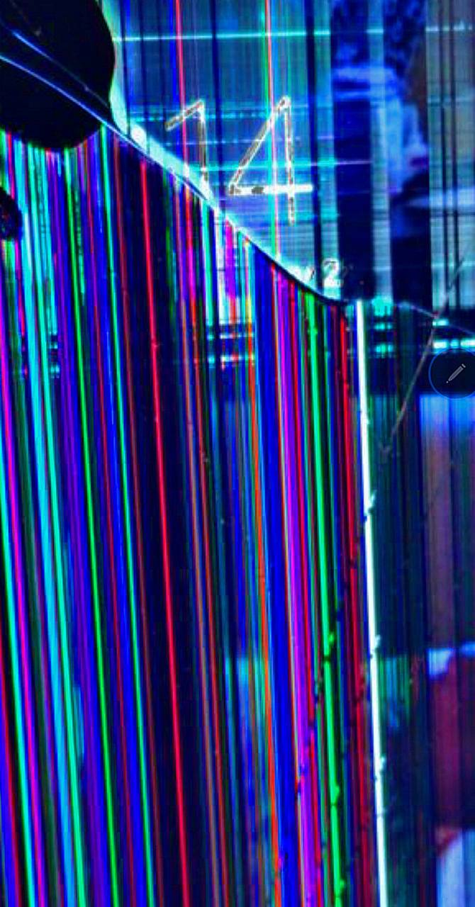 Broken screen wallpaper