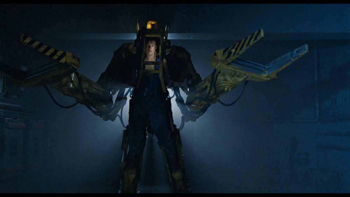 How Aliens pulled off that iconic Ripley vs. Alien Queen fight with trash bags and puppets