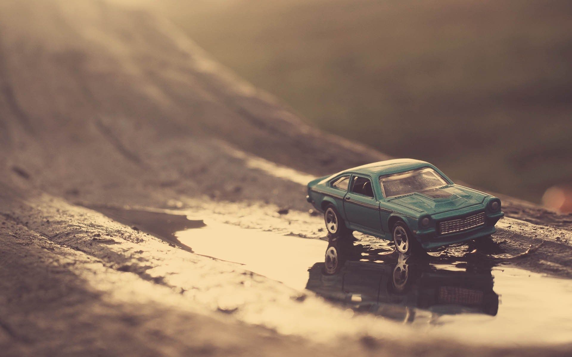 Toy Car Background wallpaperx1200