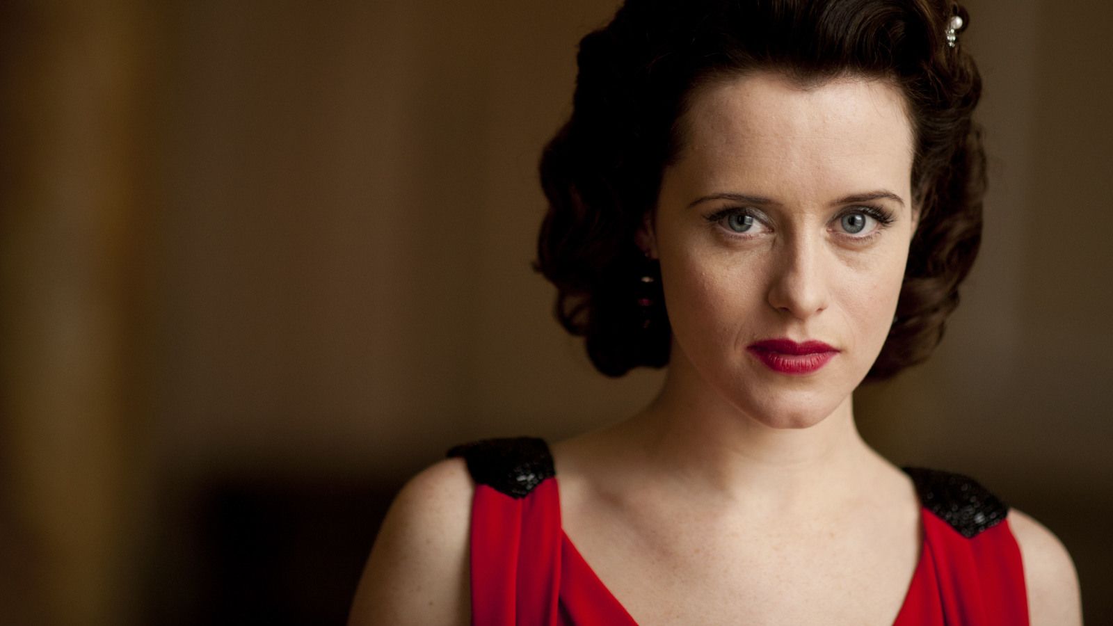 Claire Foy Portrait In Red 1600x900 Resolution Wallpaper, HD Celebrities 4K Wallpaper, Image, Photo and Background