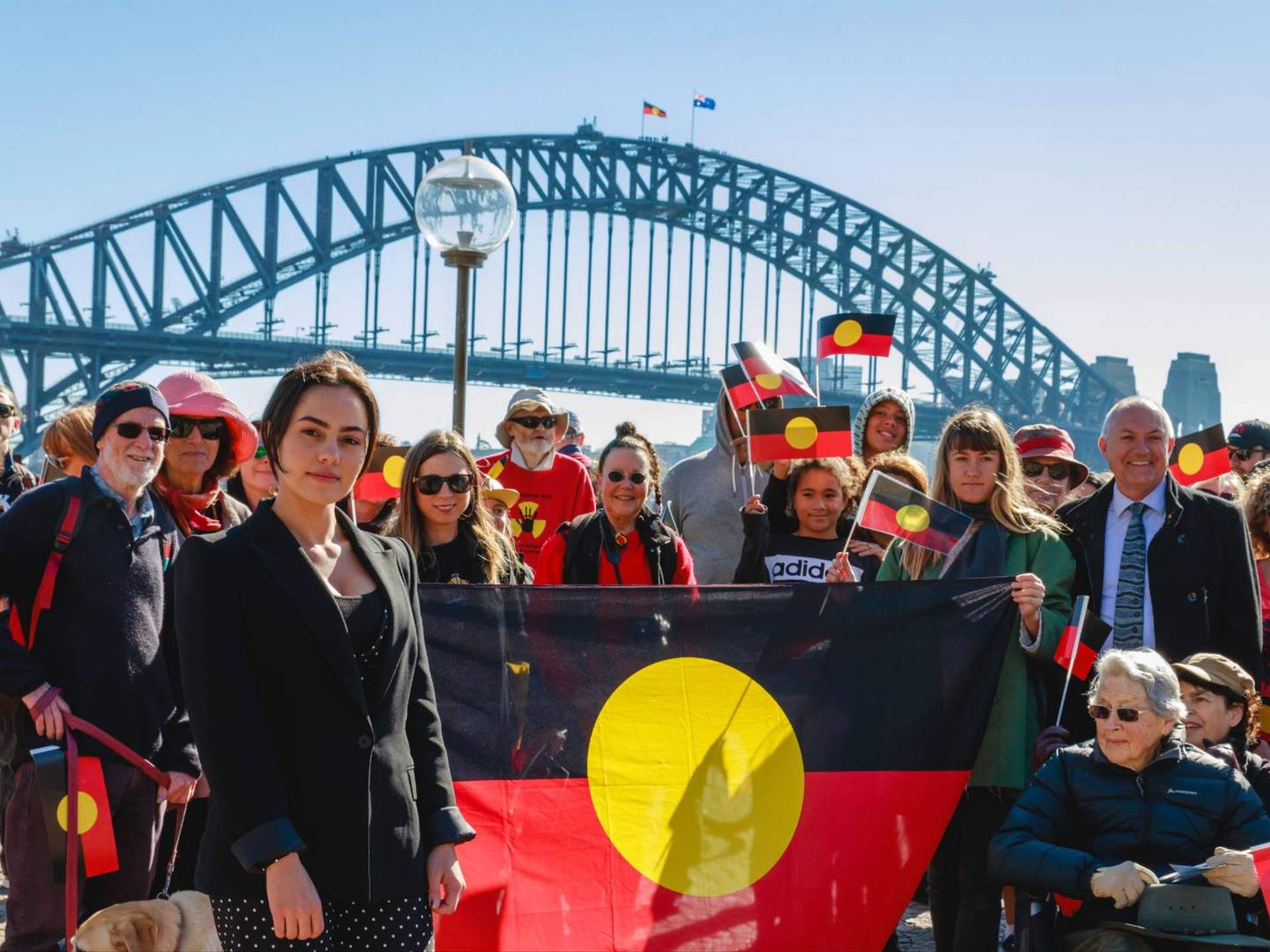 A Crowdfunding Campaign to Fly the Aboriginal Flag on the Harbour Bridge Has Raised $000 Playground. Concrete Playground Sydney