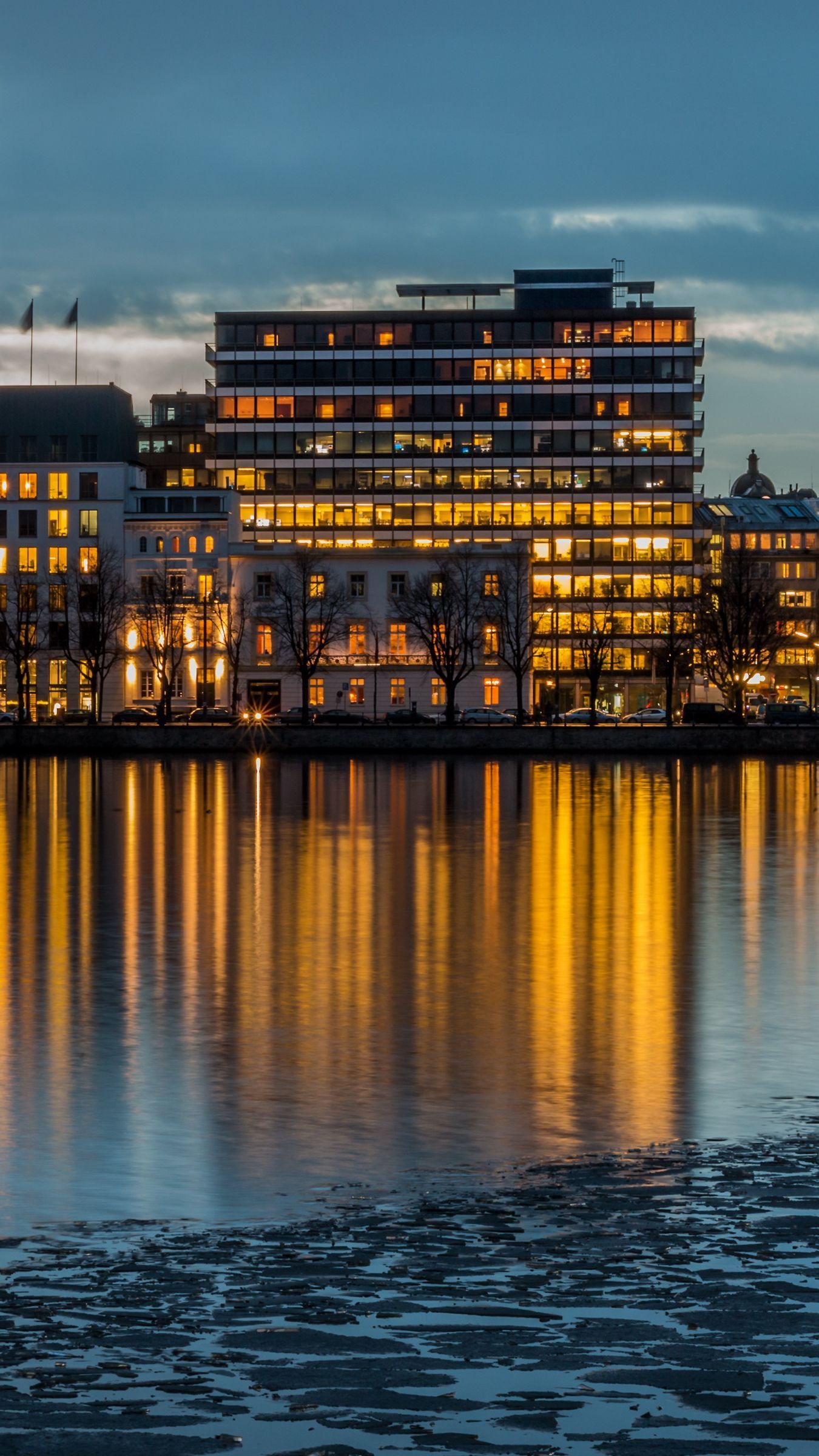 Download wallpaper 1350x2400 hamburg, germany, buildings, river iphone 8+/7+/6s+/for parallax HD background