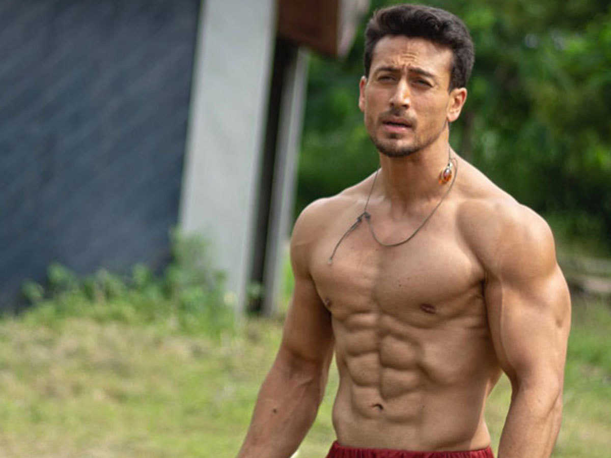 Pic: Check out Tiger Shroff flaunting off his perfect abs. Hindi Movie News of India