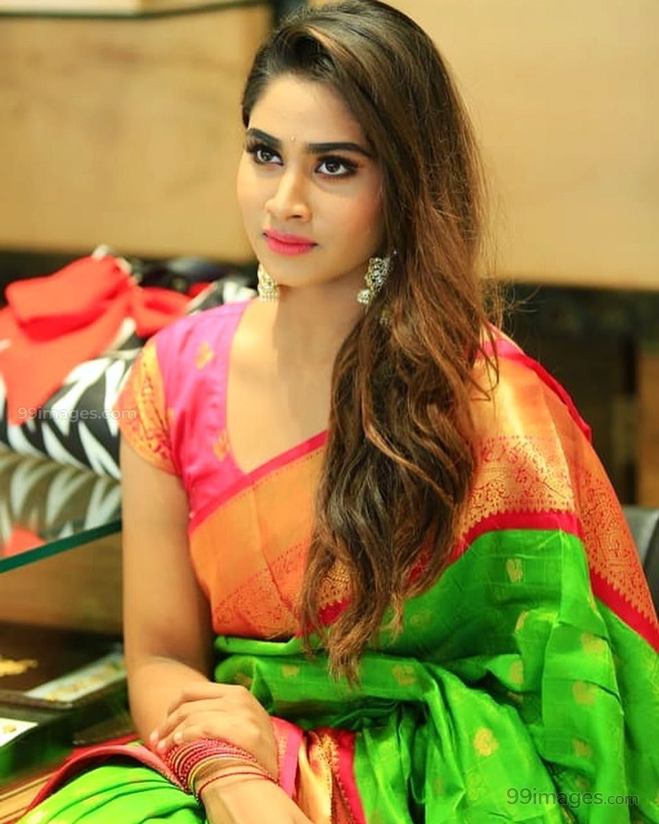 Pin On Shivani Narayanan Latest HD Photo Wallpaper (1080p)