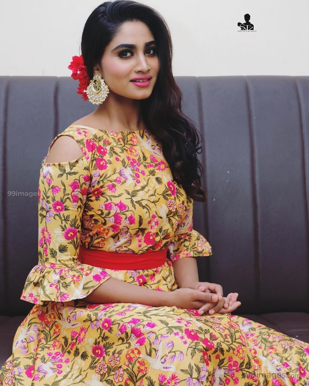 Shivani Narayanan Latest Hot HD Photo / Wallpaper (1080p) (Instagram / Facebook). South indian actress hot, Hottest photo, Indian models
