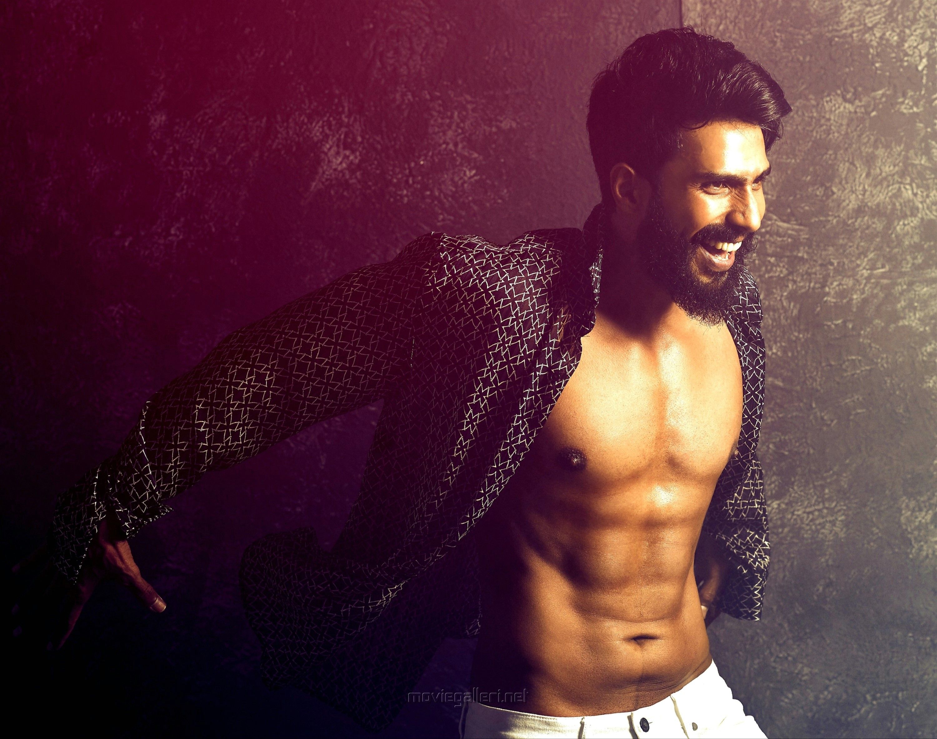 Actor Vishnu Vishal 6 Pack Body Photo HD. New Movie Posters