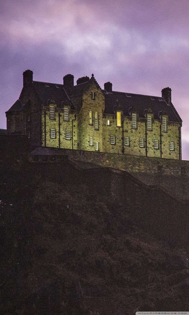 Edinburgh Castle Ultra HD Desktop Background Wallpaper for: Tablet