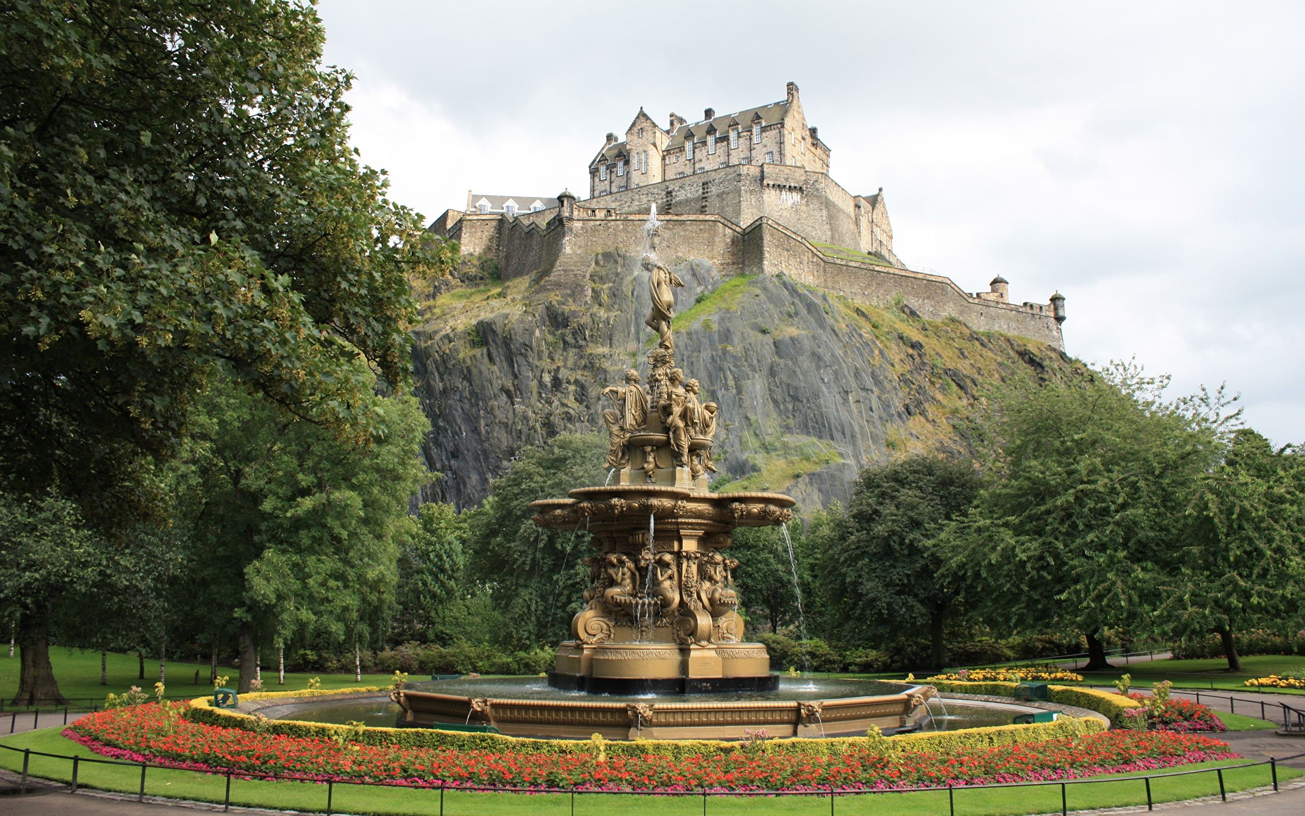 Image Scotland Fountains Edinburgh castle Castles Cities 2560x1600