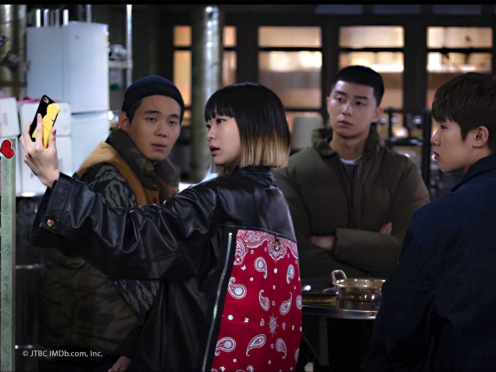 Dress Up like Jo Yi‑seo in Itaewon Class Fashion Request