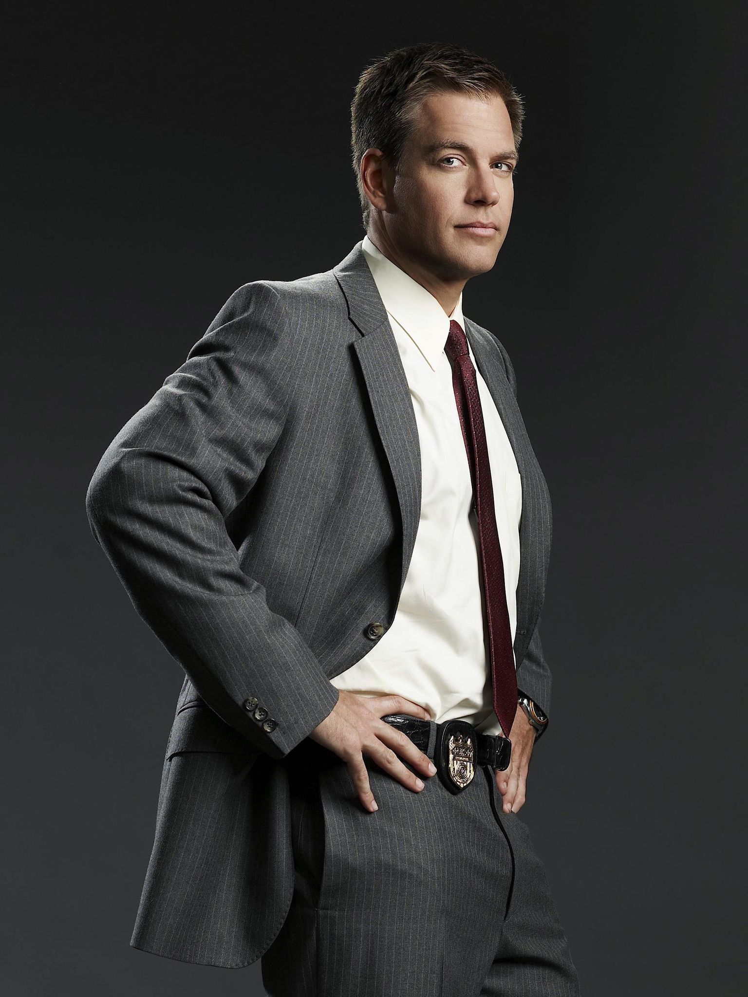 NCIS Agent Anthony DiNozzo (Michael Weatherly) 6 promo shoot. Michael weatherly, Weatherly, Anthony dinozzo