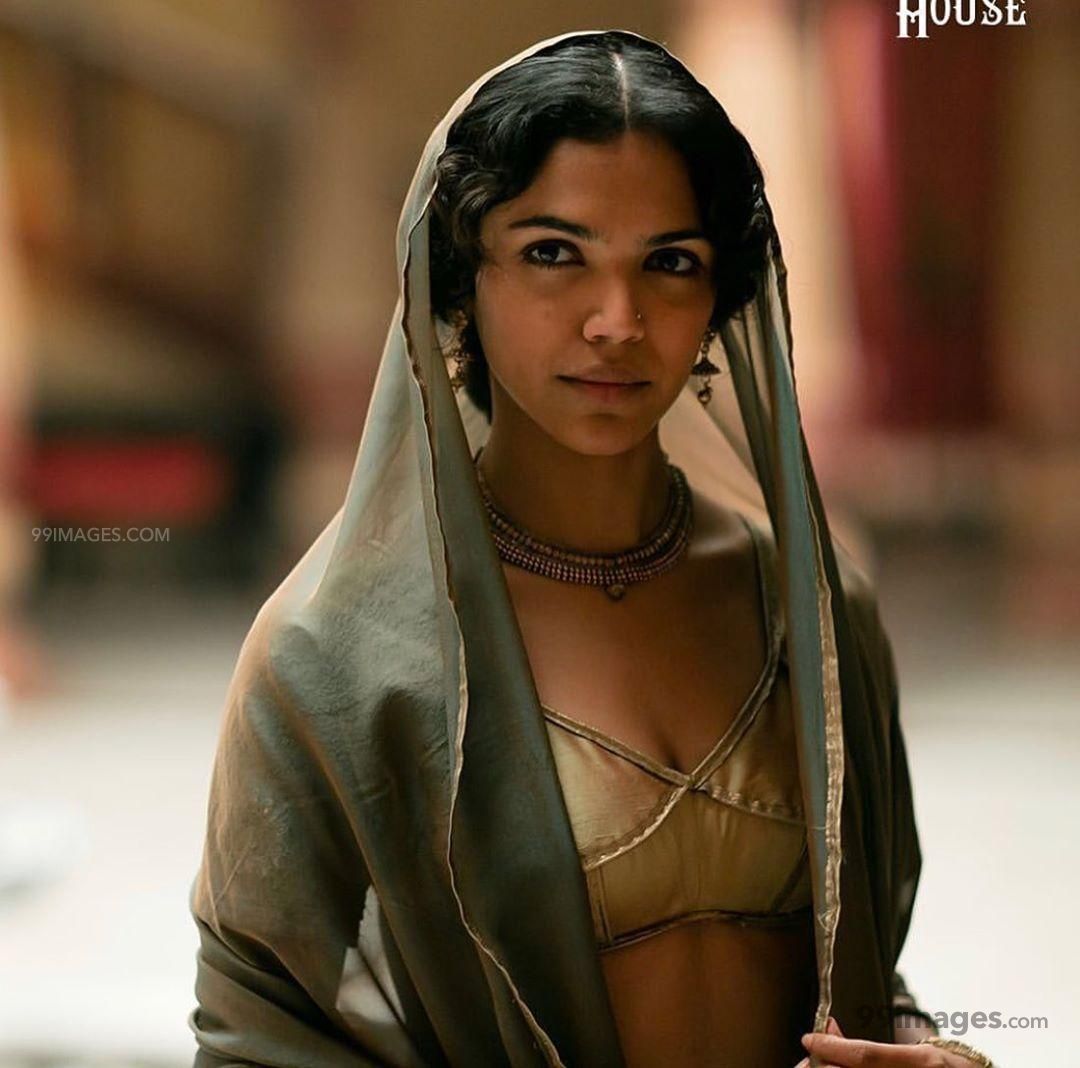 Shriya Pilgaonkar Latest Hot HD Photohoot Photo / Wallpaper (1080p) (1080x1068)