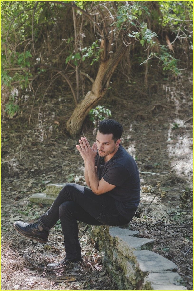 Vampire Diaries' Michael Malarkey Says There Was 'Something Beautiful' in Enzo's Death: Photo 1086467. Magazine, Michael Malarkey Picture. Just Jared Jr