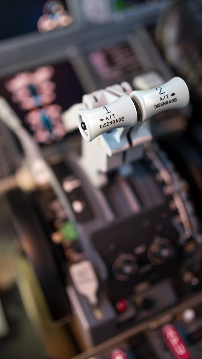 Live from the Flight Deck wallpaper in high resolution, for highest quality (1440x2560), download here: #avgeek