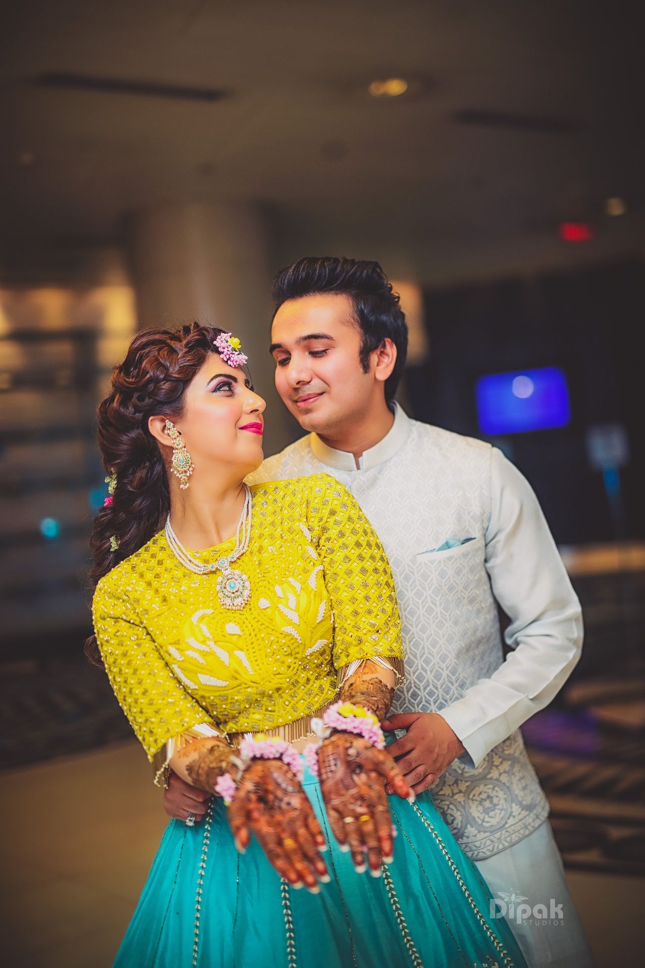 Indian wedding Couple Photography. Couples of Dipak Studios