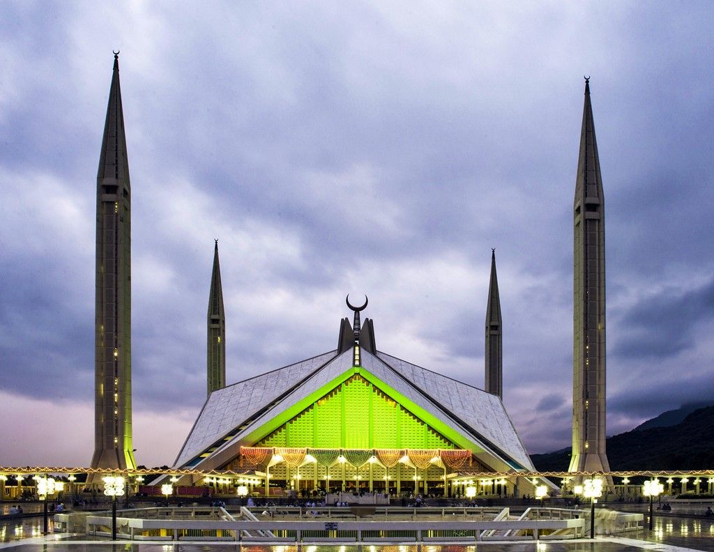 Faisal Mosque. Series 'Top Largest and Famous Mosques Worldwide'
