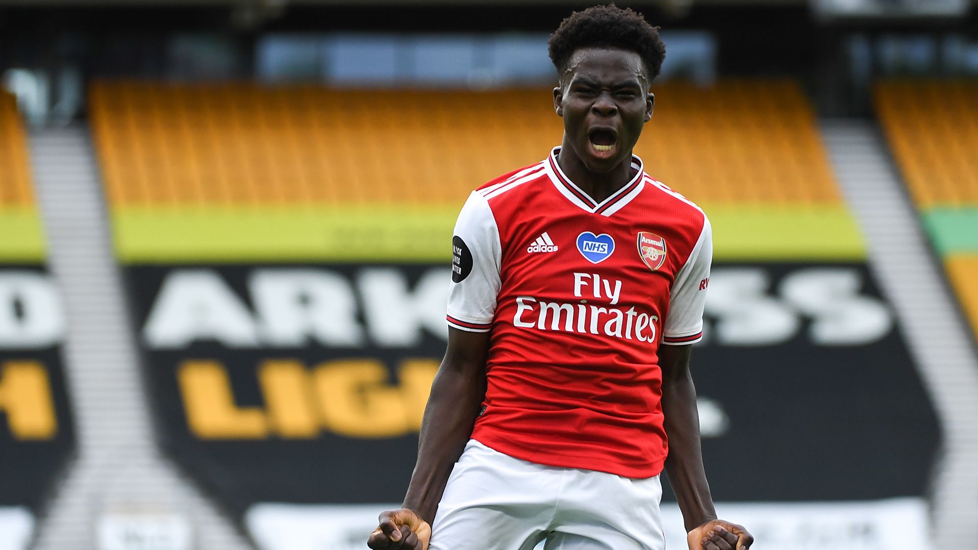 Watch Bukayo Saka score volley goal after signing new Arsenal contract