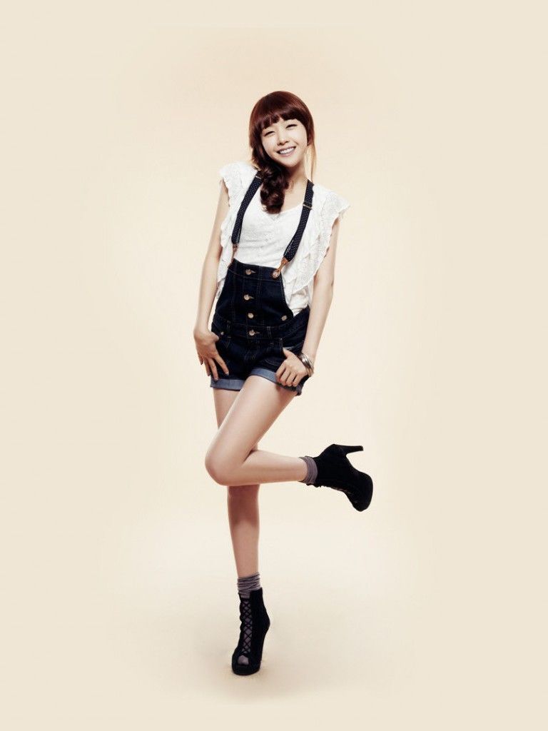 Download 768x1024 Minah Girls Day Wallpaper