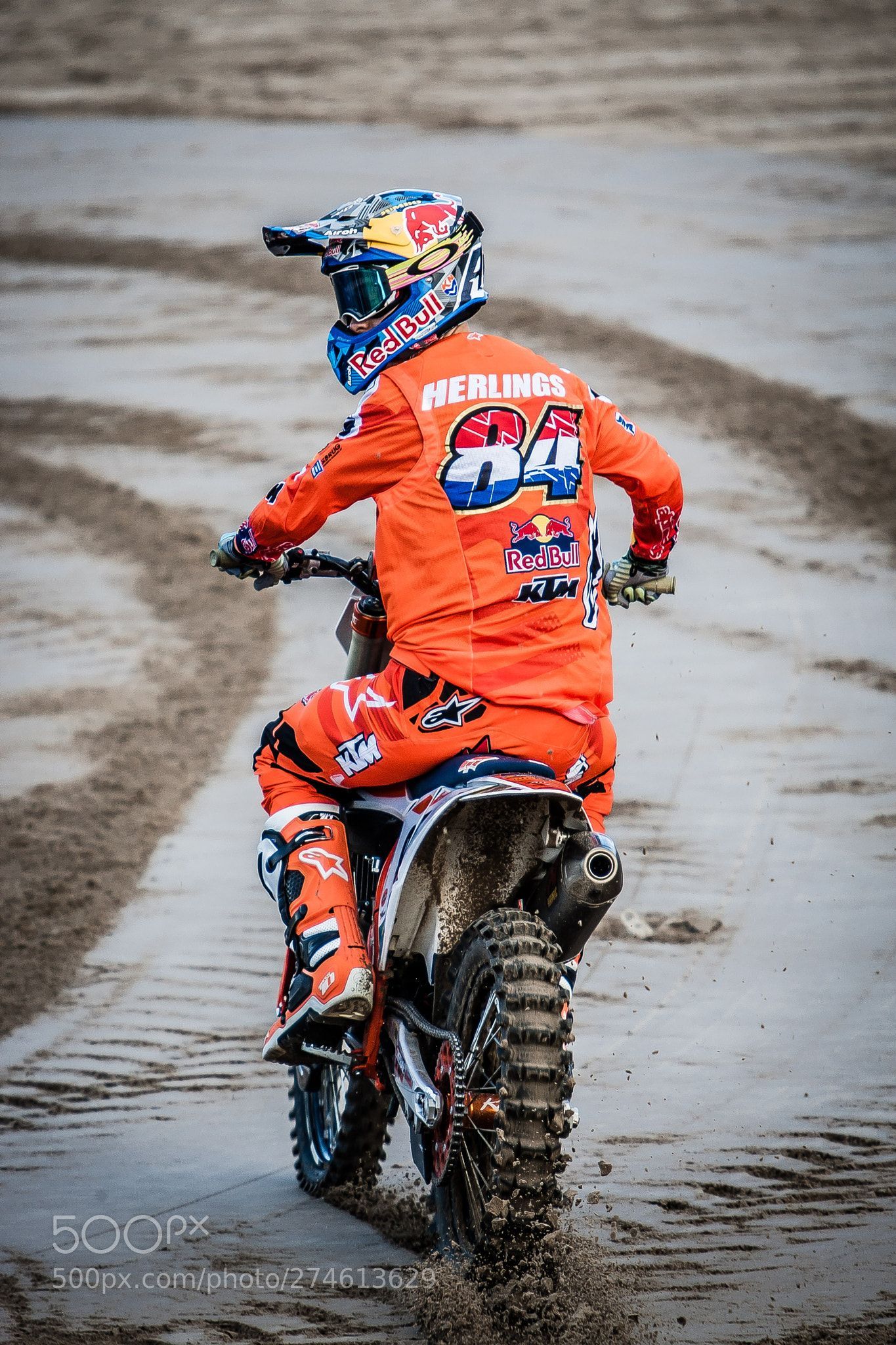 Herlings looking back to a great season Jeffrey Herlings the bullit! Looking back to a great season and the Wor. Motocross love, Enduro motocross, Motocross bikes