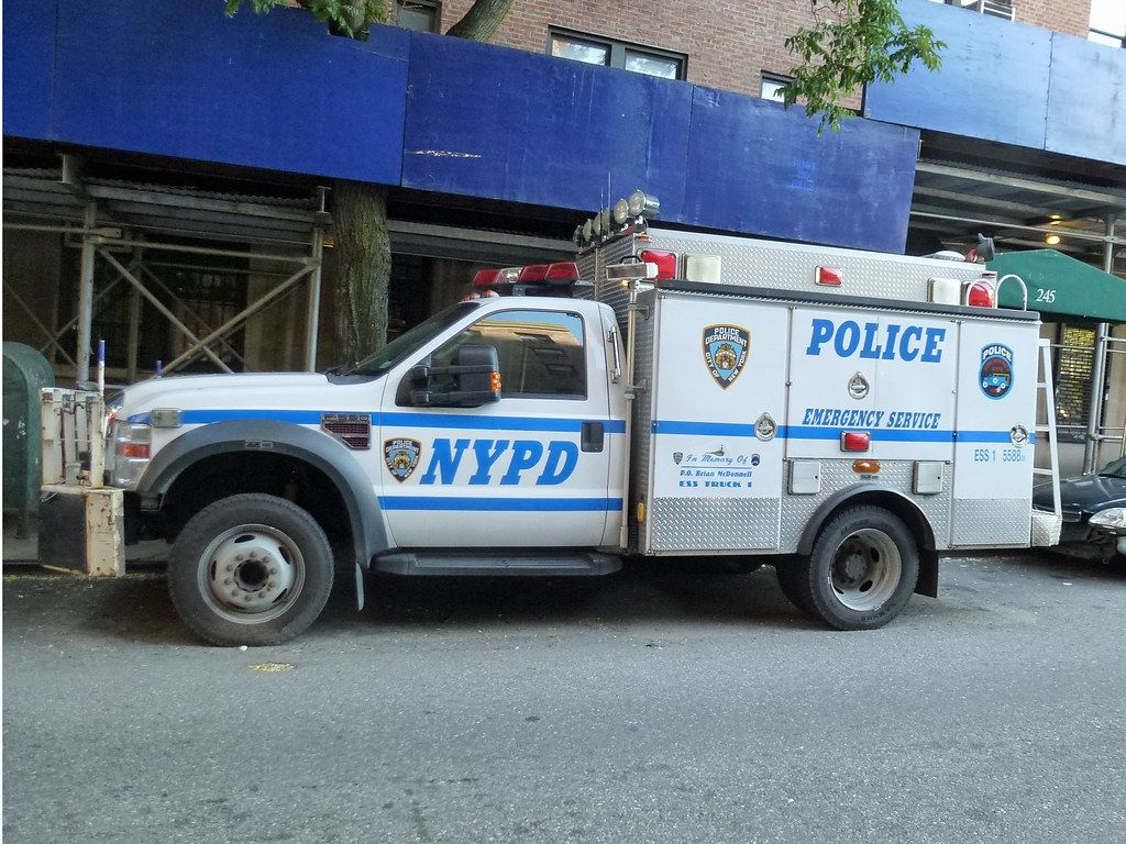 NYPD ESU. New York Police department NYPD ESS1 5588 Emergen