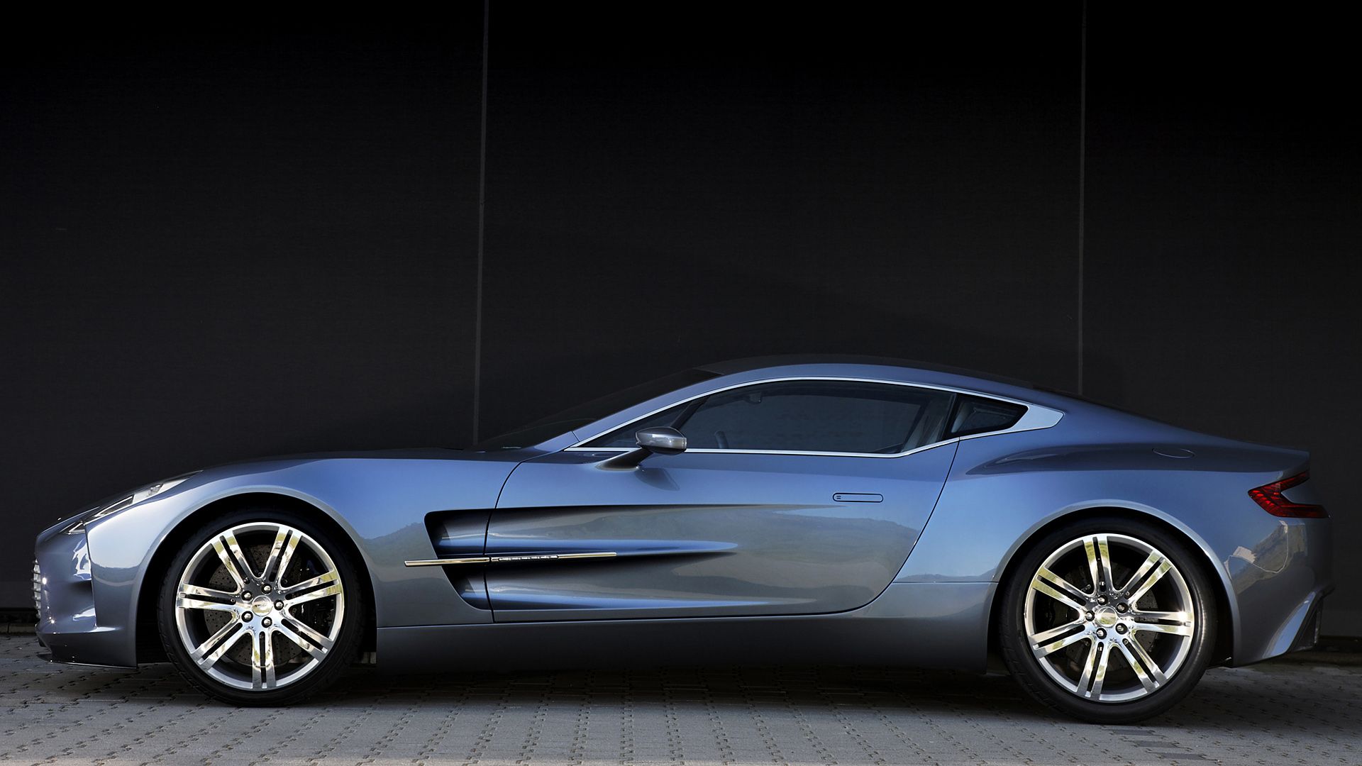 Aston Martin One 77 Wallpaper, Specs & Videos