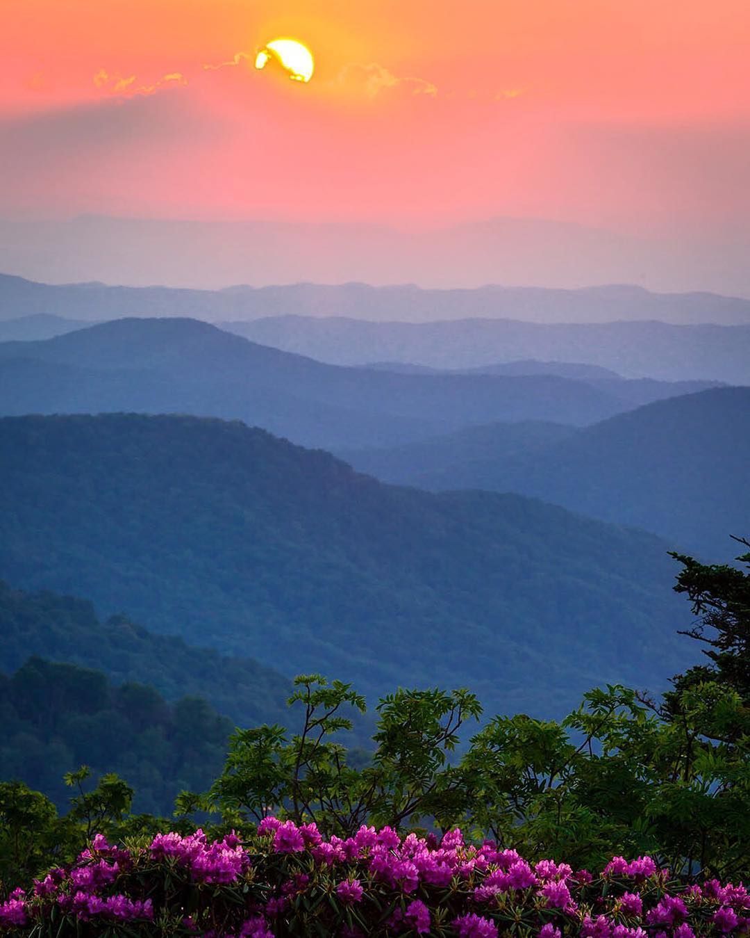 Incredible sunsets are one of the many rewards of hiking along the Appalachian Trail, a national scenic trail th. Nature photo, Mountain sunset, Beautiful nature