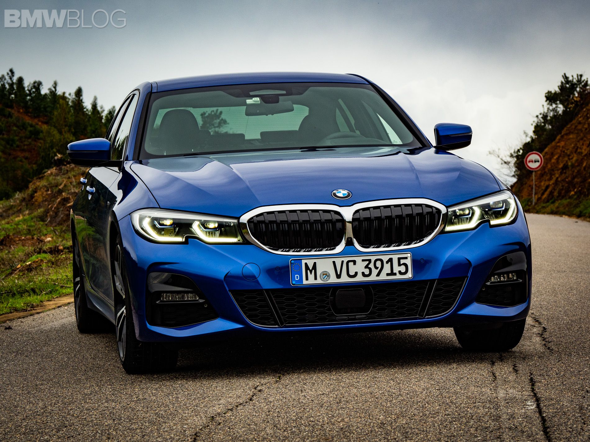 G20 BMW 3 Series photographed in the Portimao Blue color