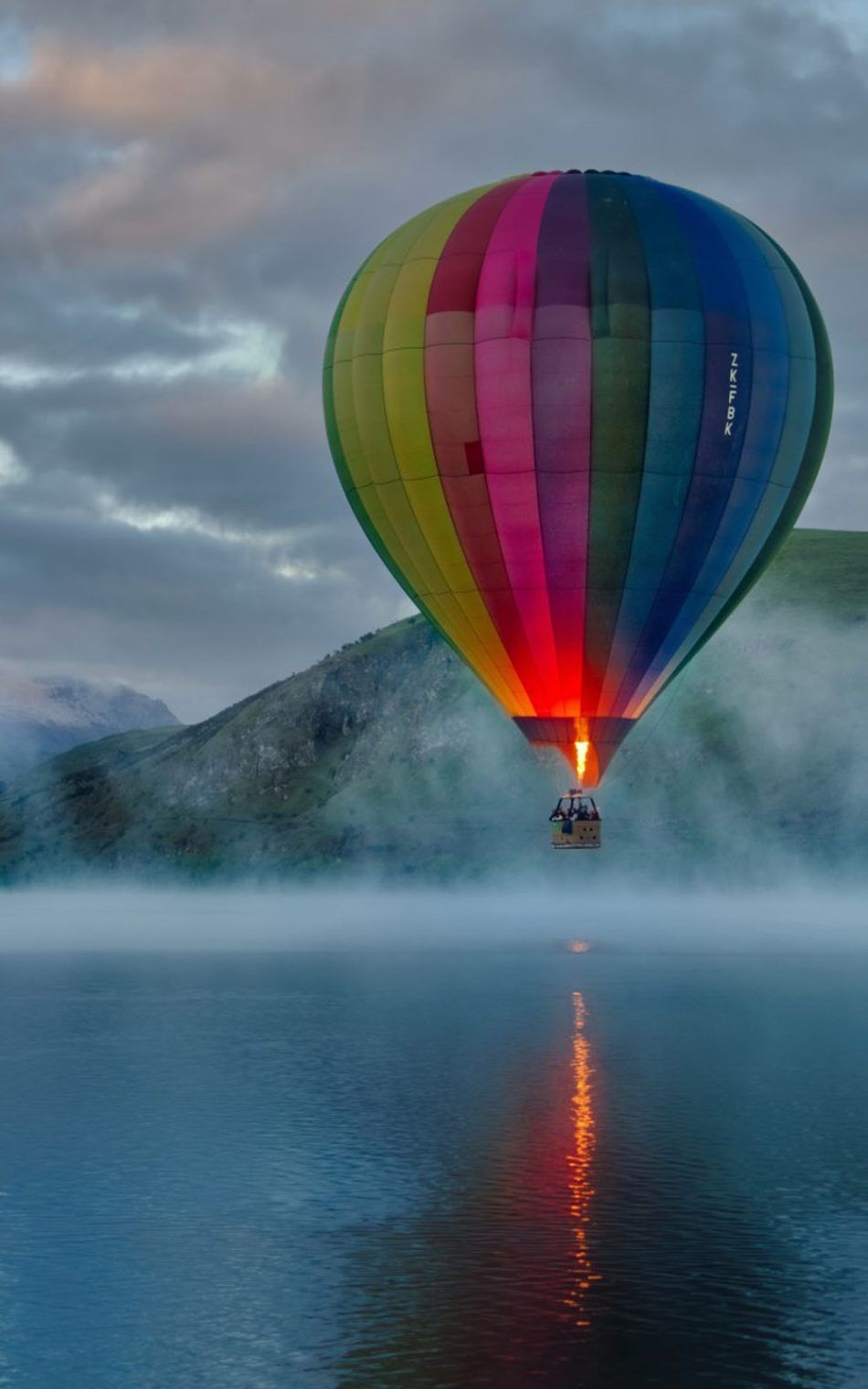 Colorful Hot Air Balloon Lake View 4K Ultra HD Mobile Wallpaper