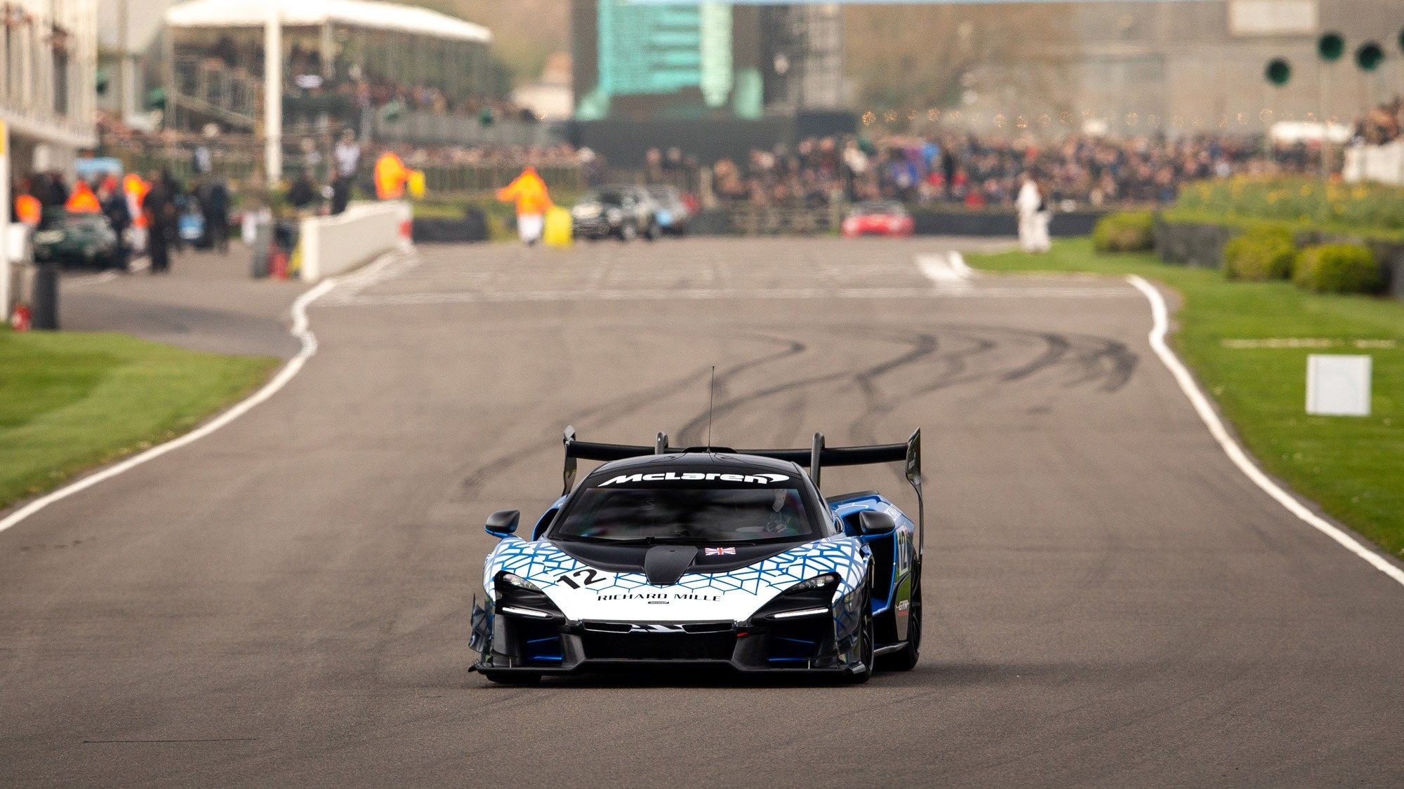 Машина MCLAREN Senna GTR